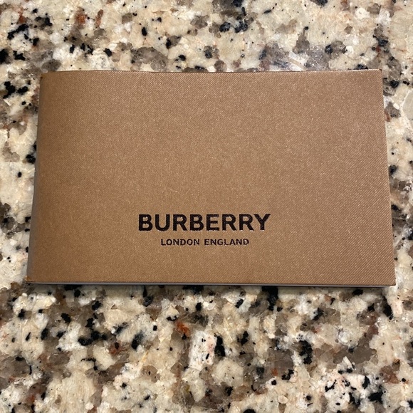 Burberry Unisex Round Sunglasses B4280 Black Frame with Brown Lenses New w/ Flaw - Picture 13 of 16